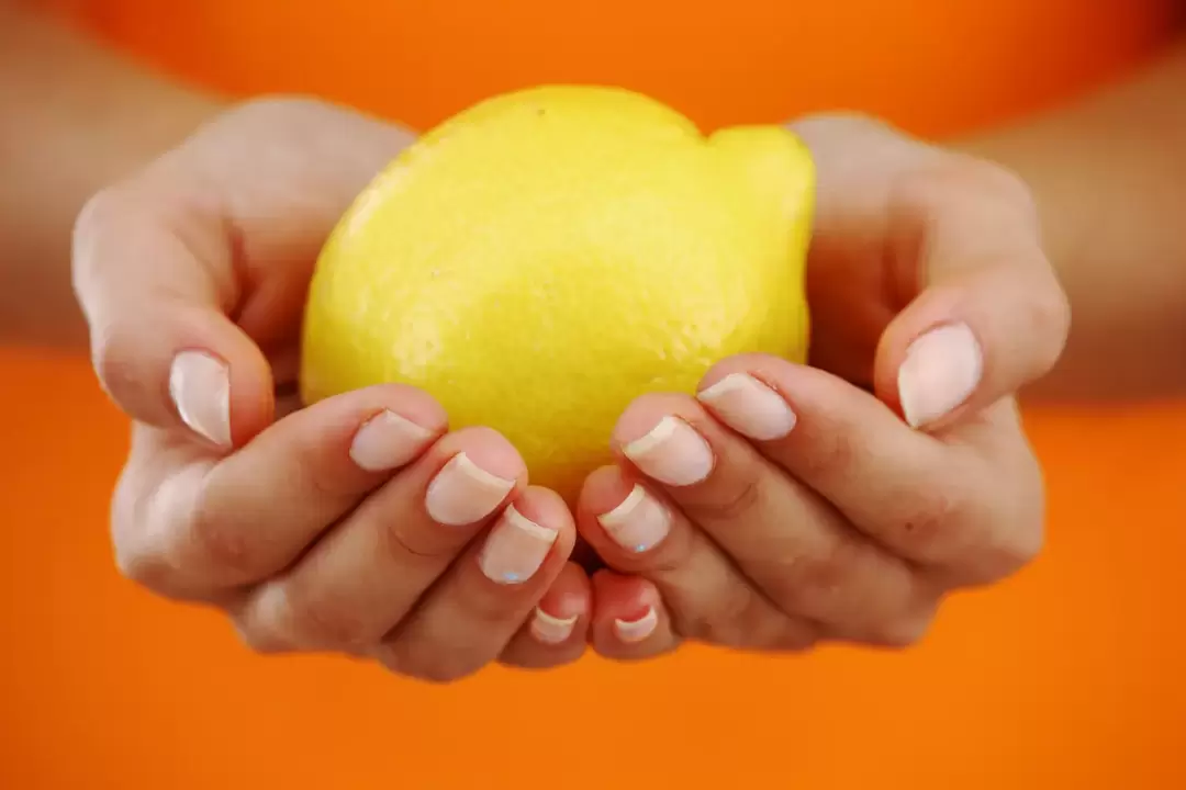 теріні жасартуға арналған лимон